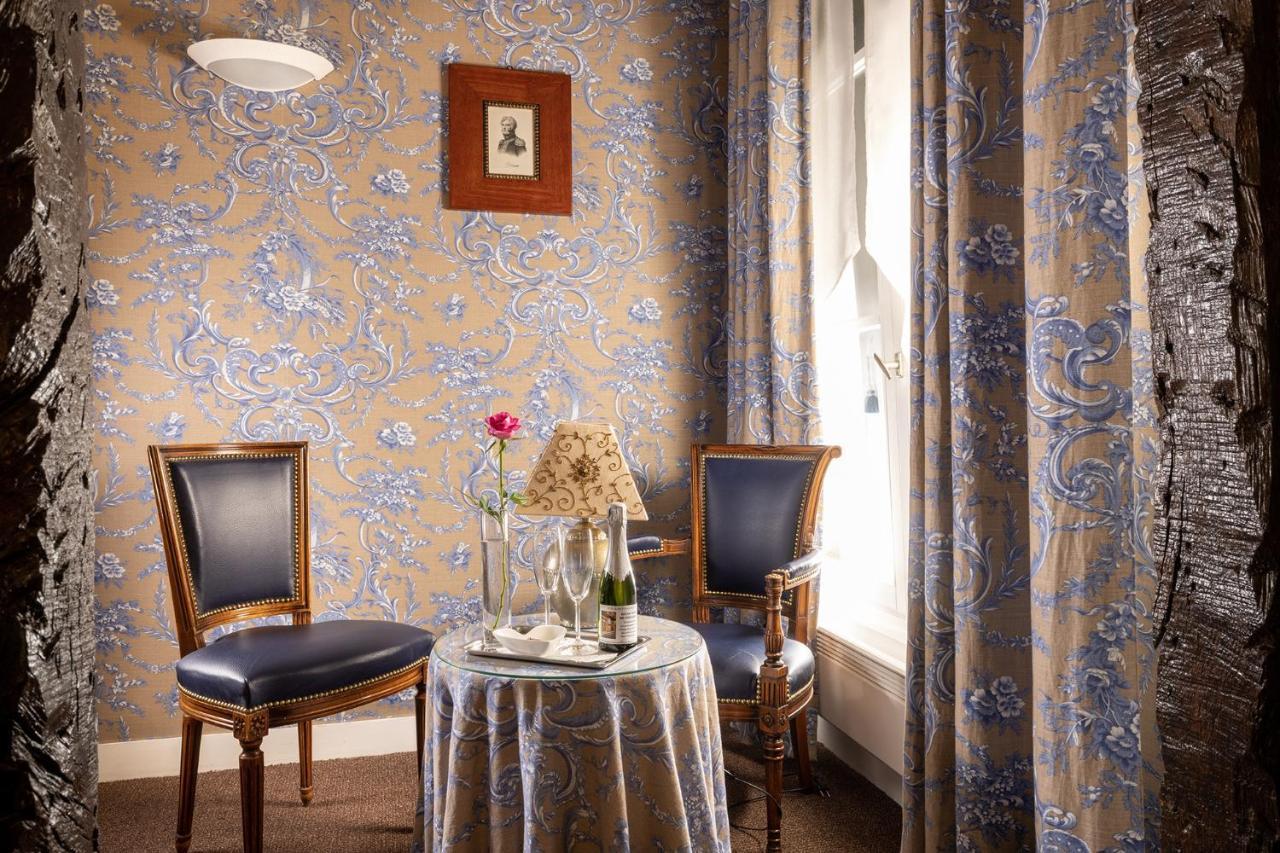 Relais Hotel Du Vieux Париж Екстериор снимка
