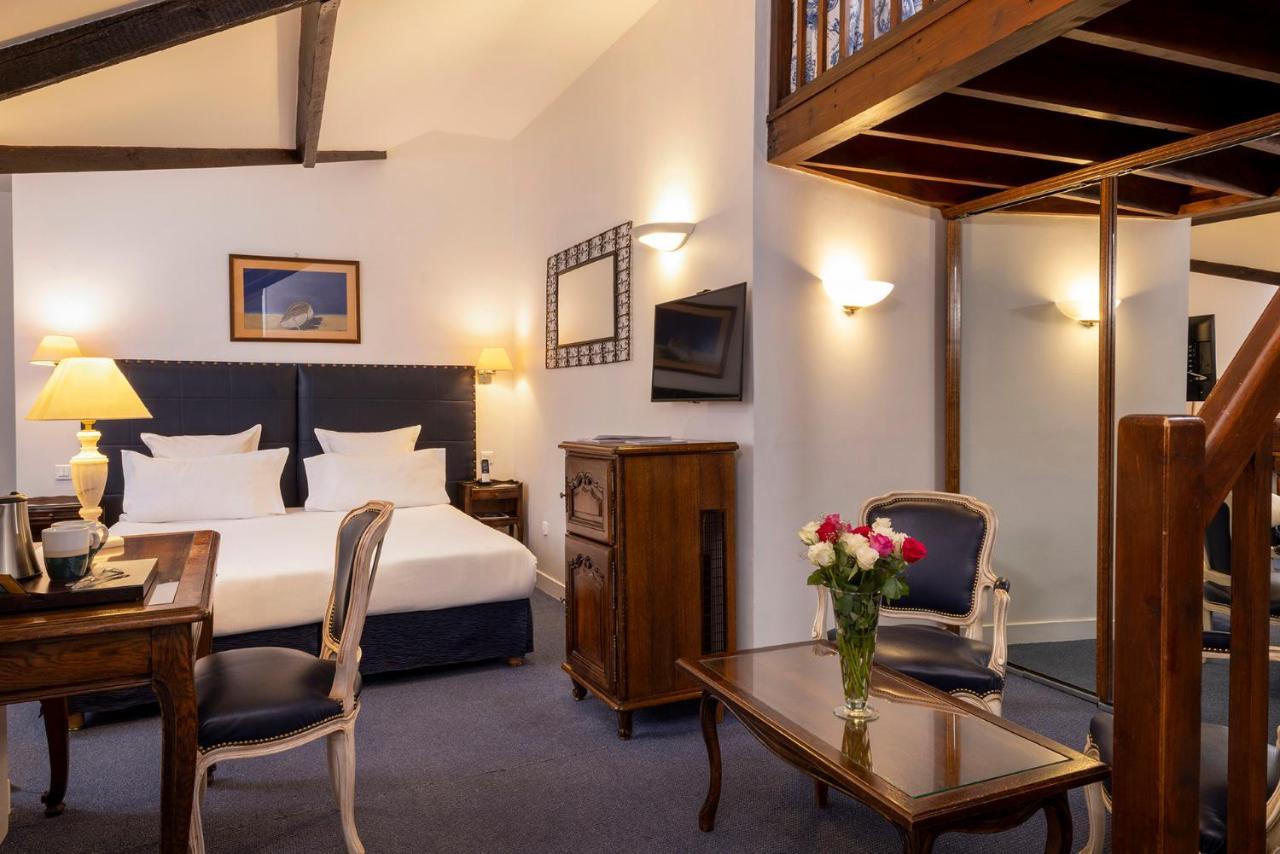 Relais Hotel Du Vieux Париж Екстериор снимка
