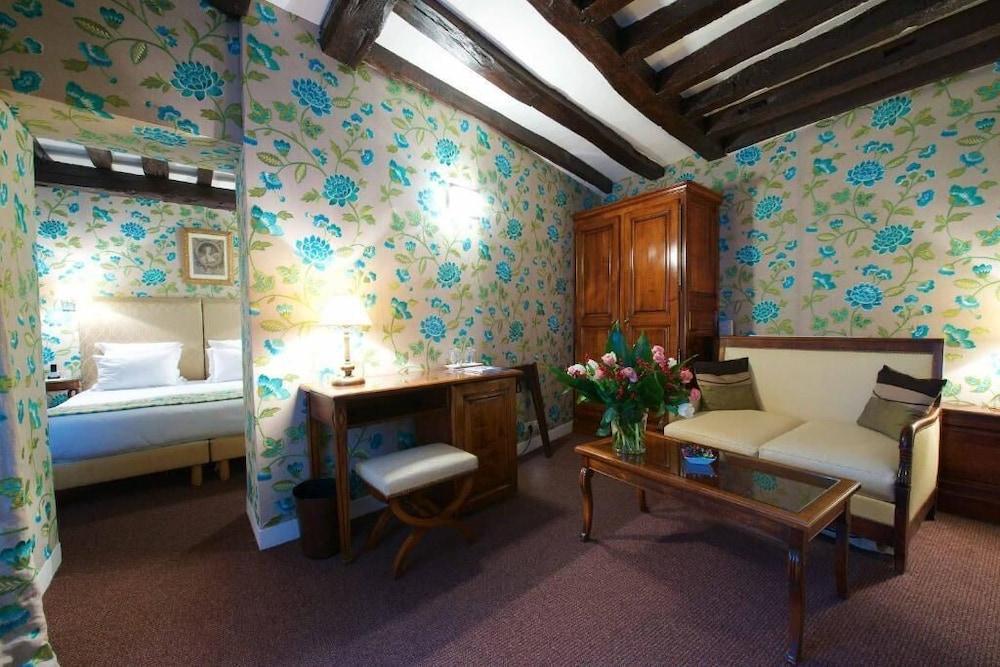 Relais Hotel Du Vieux Париж Екстериор снимка