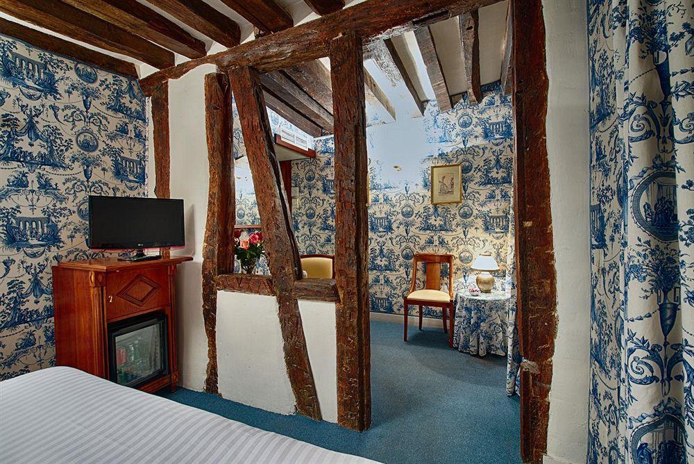 Relais Hotel Du Vieux Париж Стая снимка